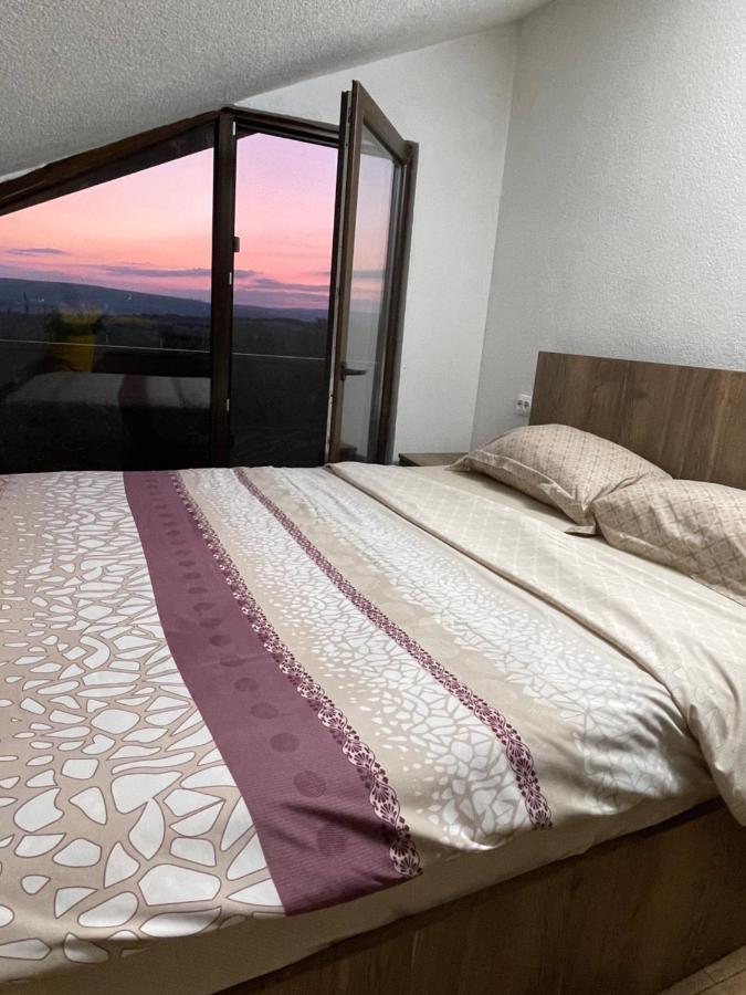 Bed and Breakfast Wineyards Salin Турда Экстерьер фото