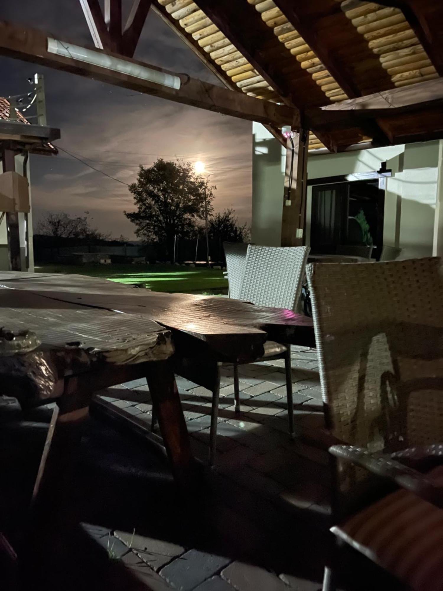 Bed and Breakfast Wineyards Salin Турда Экстерьер фото